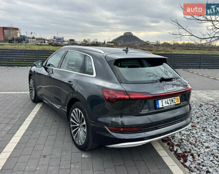 Серый Ауди E-Tron, объемом двигателя 0 л и пробегом 150 тыс. км за 25500 $, фото 7 на Automoto.ua