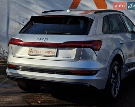 Серый Ауди E-Tron, объемом двигателя 0 л и пробегом 12 тыс. км за 31990 $, фото 33 на Automoto.ua