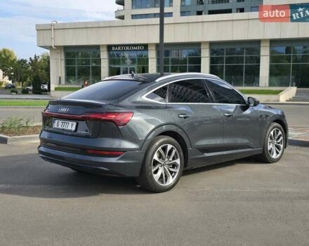 Серый Ауди E-Tron, объемом двигателя 0 л и пробегом 77 тыс. км за 38000 $, фото 6 на Automoto.ua