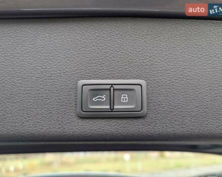 Серый Ауди E-Tron, объемом двигателя 0 л и пробегом 82 тыс. км за 32500 $, фото 27 на Automoto.ua