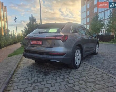 Ауди E-Tron 2020 в Хмельницком на Automoto.ua Серый Ауди E-Tron, объемом двигателя 0 л и пробегом 146 тыс. км за 22700 $, фото 6 на Automoto.ua