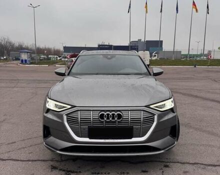 Сірий Ауді E-Tron, об'ємом двигуна 0 л та пробігом 78 тис. км за 30500 $, фото 4 на Automoto.ua