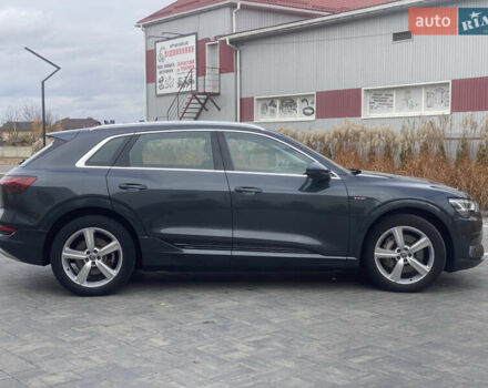 Ауди E-Tron 2020 в Луцке на Automoto.ua Серый Ауди E-Tron, объемом двигателя 0 л и пробегом 128 тыс. км за 25000 $, фото 10 на Automoto.ua