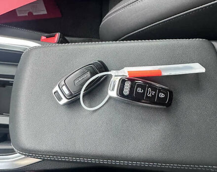 Серый Ауди E-Tron, объемом двигателя 0 л и пробегом 836 тыс. км за 34900 $, фото 26 на Automoto.ua