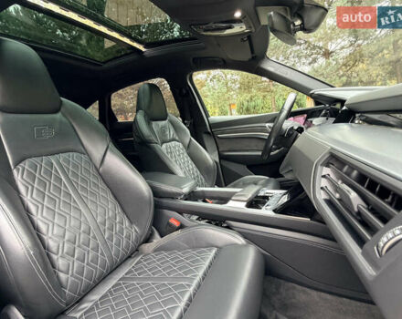 Ауді E-Tron 2020 у Дрогобичі на Automoto.ua Сірий Ауді E-Tron, об'ємом двигуна 0 л та пробігом 160 тис. км за 33900 $, фото 24 на Automoto.ua