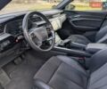 Серый Ауди E-Tron, объемом двигателя 0 л и пробегом 82 тыс. км за 32500 $, фото 9 на Automoto.ua