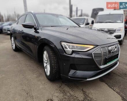 Серый Ауди E-Tron, объемом двигателя 0 л и пробегом 169 тыс. км за 33999 $, фото 13 на Automoto.ua