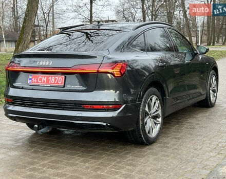 Сірий Ауді E-Tron, об'ємом двигуна 0 л та пробігом 143 тис. км за 30800 $, фото 5 на Automoto.ua