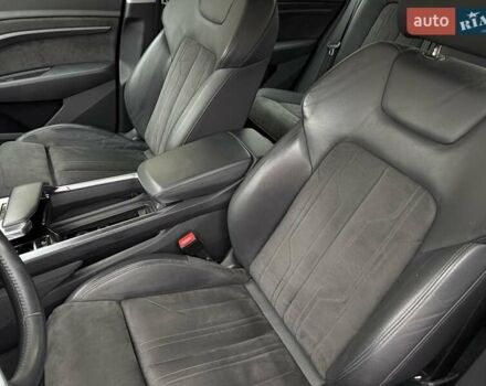 Сірий Ауді E-Tron, об'ємом двигуна 0 л та пробігом 110 тис. км за 28999 $, фото 4 на Automoto.ua