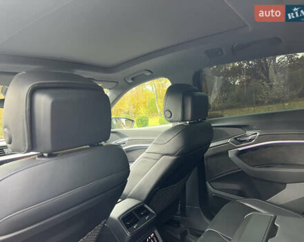 Серый Ауди E-Tron, объемом двигателя 0 л и пробегом 119 тыс. км за 35000 $, фото 18 на Automoto.ua