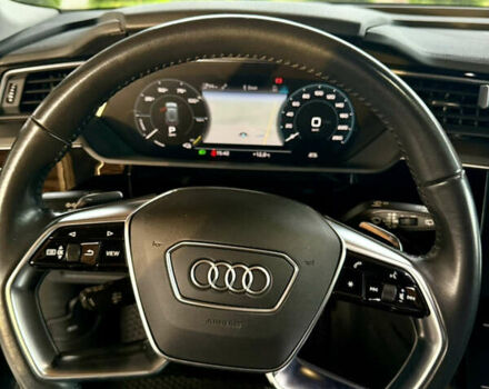 Серый Ауди E-Tron, объемом двигателя 0 л и пробегом 175 тыс. км за 22000 $, фото 23 на Automoto.ua