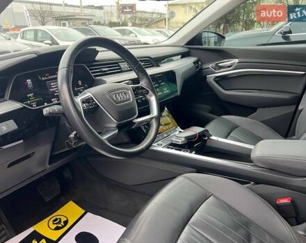 Сірий Ауді E-Tron, об'ємом двигуна 0 л та пробігом 96 тис. км за 29000 $, фото 10 на Automoto.ua