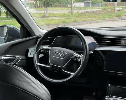 Сірий Ауді E-Tron, об'ємом двигуна 0 л та пробігом 50 тис. км за 33900 $, фото 12 на Automoto.ua