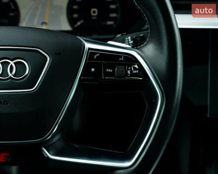 Сірий Ауді E-Tron, об'ємом двигуна 0 л та пробігом 82 тис. км за 39888 $, фото 86 на Automoto.ua