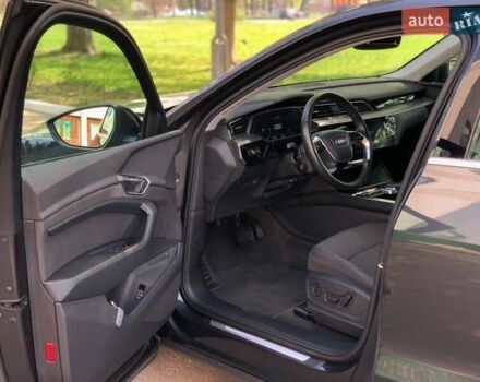Сірий Ауді E-Tron, об'ємом двигуна 0 л та пробігом 148 тис. км за 25750 $, фото 10 на Automoto.ua