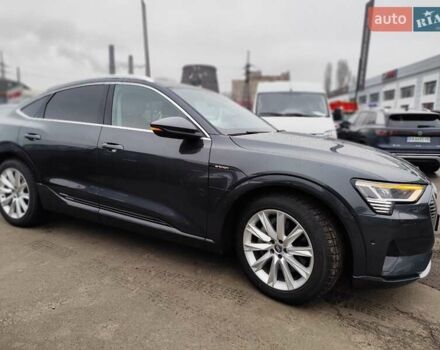 Серый Ауди E-Tron, объемом двигателя 0 л и пробегом 169 тыс. км за 33999 $, фото 11 на Automoto.ua