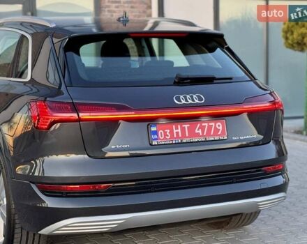 Серый Ауди E-Tron, объемом двигателя 0 л и пробегом 97 тыс. км за 21900 $, фото 18 на Automoto.ua