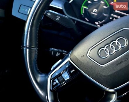 Серый Ауди E-Tron, объемом двигателя 0 л и пробегом 125 тыс. км за 23800 $, фото 121 на Automoto.ua