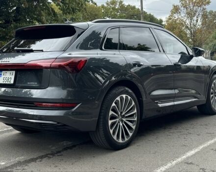Ауді E-Tron 2020 у Івано-Франківську на Automoto.ua Сірий Ауді E-Tron, об'ємом двигуна 0 л та пробігом 68 тис. км за 31000 $, фото 3 на Automoto.ua
