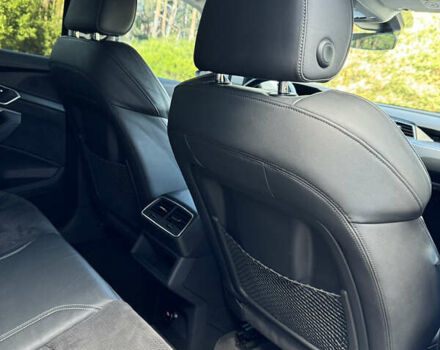 Сірий Ауді E-Tron, об'ємом двигуна 0 л та пробігом 89 тис. км за 32500 $, фото 29 на Automoto.ua