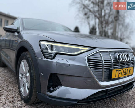 Ауди E-Tron 2020 в Житомире на Automoto.ua Серый Ауди E-Tron, объемом двигателя 0 л и пробегом 169 тыс. км за 22899 $, фото 72 на Automoto.ua