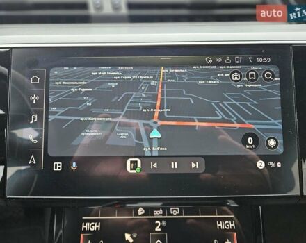 Серый Ауди E-Tron, объемом двигателя 0 л и пробегом 112 тыс. км за 27600 $, фото 12 на Automoto.ua