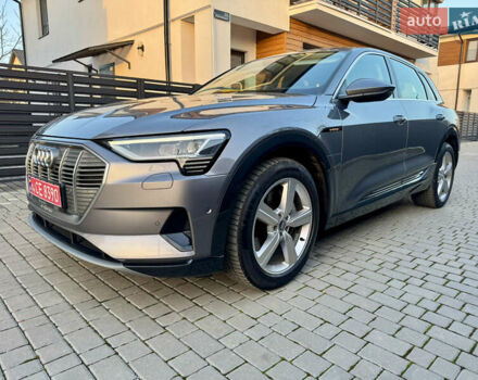 Сірий Ауді E-Tron, об'ємом двигуна 0 л та пробігом 143 тис. км за 27900 $, фото 25 на Automoto.ua