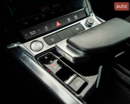 Сірий Ауді E-Tron, об'ємом двигуна 0 л та пробігом 154 тис. км за 25900 $, фото 82 на Automoto.ua