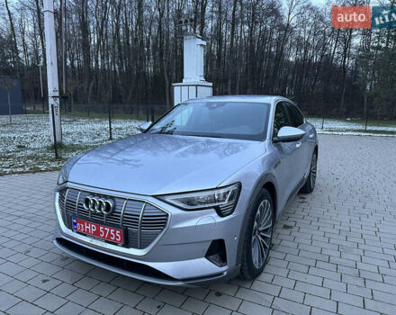 Серый Ауди E-Tron, объемом двигателя 0 л и пробегом 836 тыс. км за 34900 $, фото 8 на Automoto.ua