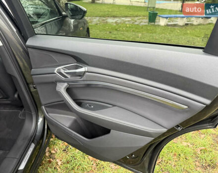 Сірий Ауді E-Tron, об'ємом двигуна 0 л та пробігом 53 тис. км за 34000 $, фото 29 на Automoto.ua