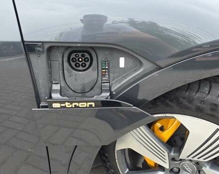 Серый Ауди E-Tron, объемом двигателя 0 л и пробегом 112 тыс. км за 29800 $, фото 12 на Automoto.ua