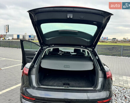 Серый Ауди E-Tron, объемом двигателя 0 л и пробегом 150 тыс. км за 25500 $, фото 12 на Automoto.ua