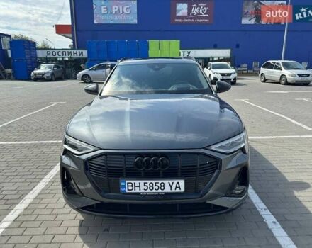 Серый Ауди E-Tron, объемом двигателя 0 л и пробегом 119 тыс. км за 33500 $, фото 7 на Automoto.ua