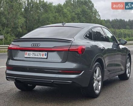 Серый Ауди E-Tron, объемом двигателя 0 л и пробегом 71 тыс. км за 33999 $, фото 4 на Automoto.ua