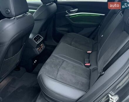 Серый Ауди E-Tron, объемом двигателя 0 л и пробегом 29 тыс. км за 38300 $, фото 13 на Automoto.ua