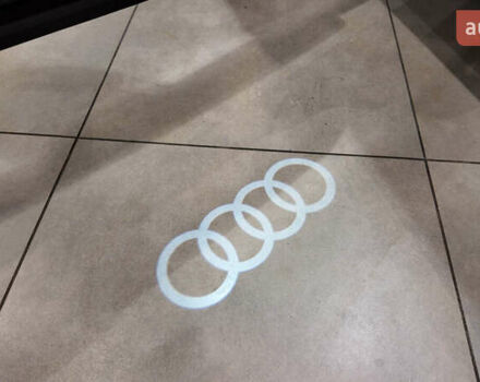 Серый Ауди E-Tron, объемом двигателя 0 л и пробегом 144 тыс. км за 29700 $, фото 24 на Automoto.ua