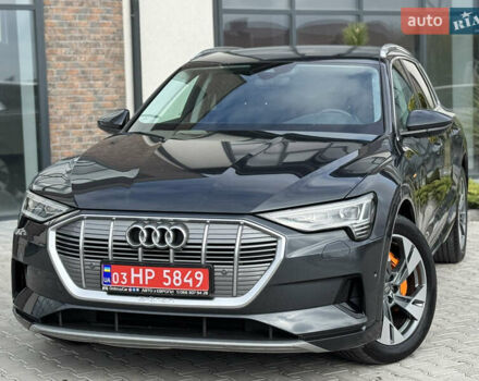 Ауди E-Tron 2020 в Тернополе на Automoto.ua Серый Ауди E-Tron, объемом двигателя 0 л и пробегом 126 тыс. км за 23900 $, фото 8 на Automoto.ua