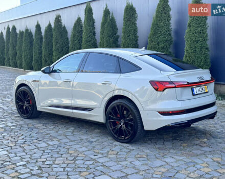 Сірий Ауді E-Tron, об'ємом двигуна 0 л та пробігом 105 тис. км за 34000 $, фото 8 на Automoto.ua