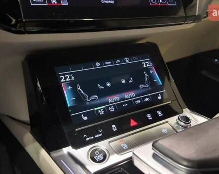 Серый Ауди E-Tron, объемом двигателя 0 л и пробегом 144 тыс. км за 29700 $, фото 20 на Automoto.ua