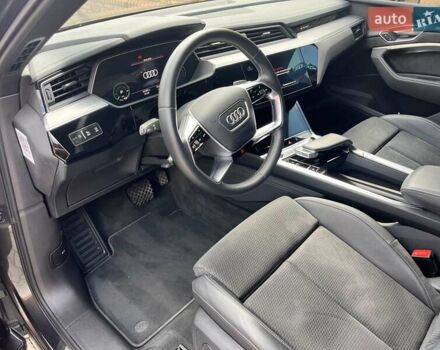 Сірий Ауді E-Tron, об'ємом двигуна 0 л та пробігом 54 тис. км за 37500 $, фото 15 на Automoto.ua
