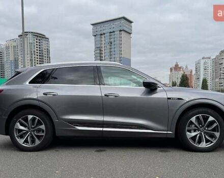 Серый Ауди E-Tron, объемом двигателя 0 л и пробегом 58 тыс. км за 37000 $, фото 13 на Automoto.ua