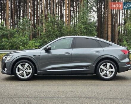 Серый Ауди E-Tron, объемом двигателя 0 л и пробегом 71 тыс. км за 33999 $, фото 5 на Automoto.ua