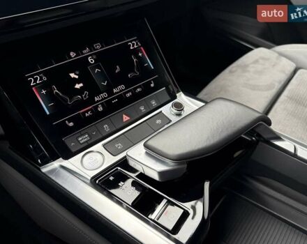 Сірий Ауді E-Tron, об'ємом двигуна 0 л та пробігом 77 тис. км за 37000 $, фото 14 на Automoto.ua