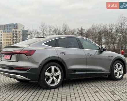 Серый Ауди E-Tron, объемом двигателя 0 л и пробегом 109 тыс. км за 30900 $, фото 13 на Automoto.ua