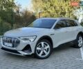 Ауди E-Tron 2020 в Луцке на Automoto.ua Серый Ауди E-Tron, объемом двигателя 0 л и пробегом 49 тыс. км за 35550 $, фото 1 на Automoto.ua
