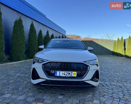 Сірий Ауді E-Tron, об'ємом двигуна 0 л та пробігом 105 тис. км за 34000 $, фото 4 на Automoto.ua