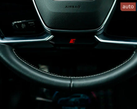 Сірий Ауді E-Tron, об'ємом двигуна 0 л та пробігом 82 тис. км за 39888 $, фото 88 на Automoto.ua