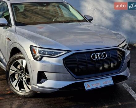 Серый Ауди E-Tron, объемом двигателя 0 л и пробегом 12 тыс. км за 31990 $, фото 17 на Automoto.ua