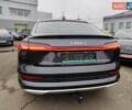 Серый Ауди E-Tron, объемом двигателя 0 л и пробегом 169 тыс. км за 33999 $, фото 4 на Automoto.ua