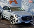 Серый Ауди E-Tron, объемом двигателя 0 л и пробегом 12 тыс. км за 31990 $, фото 14 на Automoto.ua